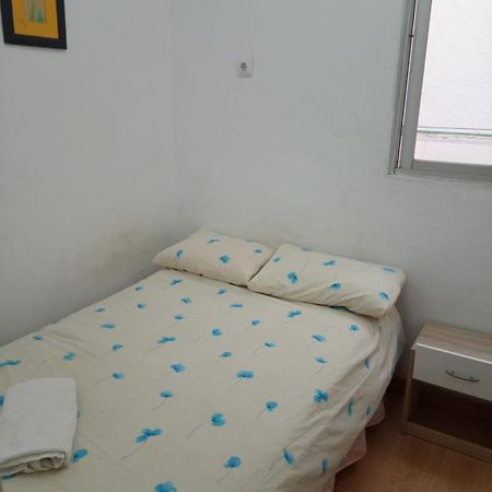 Apartamento 2 Dormitorios Cerca Del Wizink Madrid Exterior foto